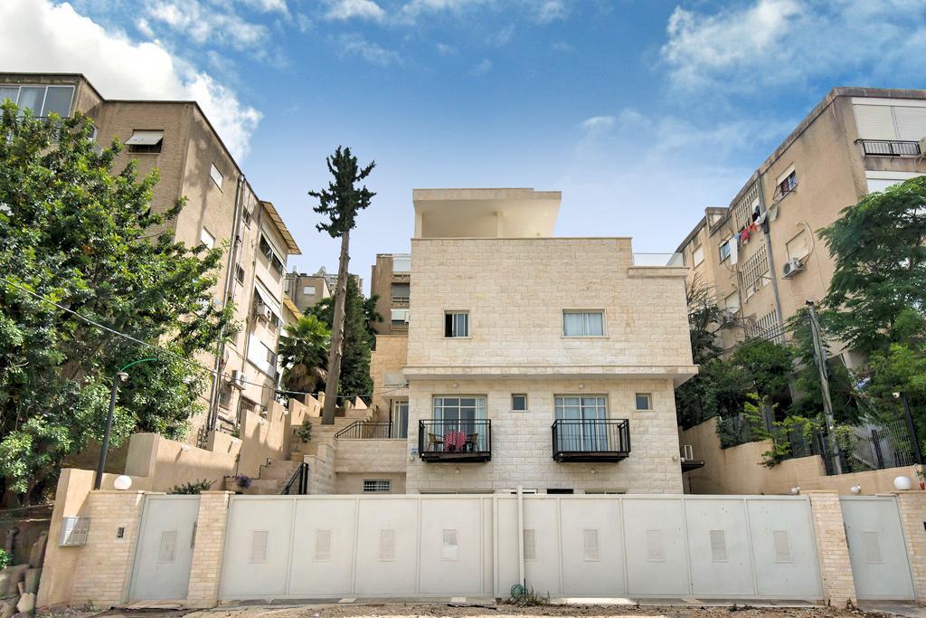 Casa De Aharon Apartments Haïfa Extérieur photo