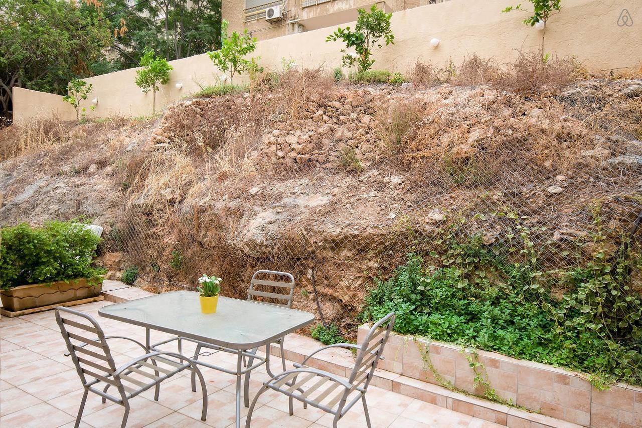 Casa De Aharon Apartments Haïfa Extérieur photo