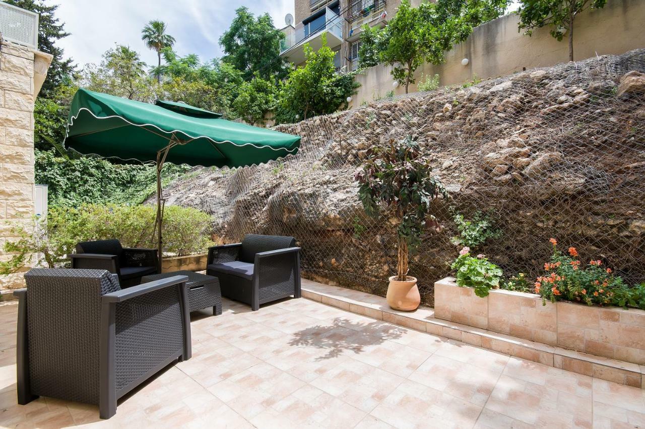 Casa De Aharon Apartments Haïfa Extérieur photo